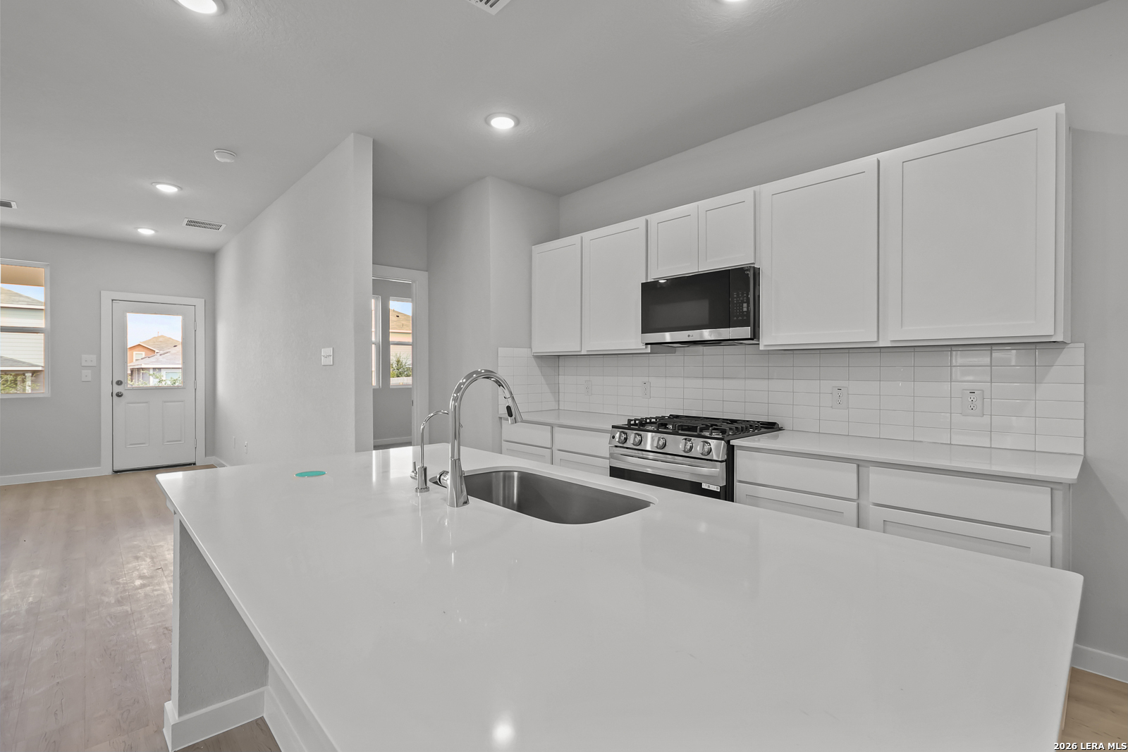 9927 Chavaneaux Landing San Antonio TX 78221