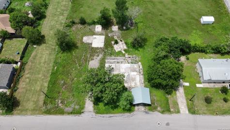 703 N Caldwell Manor TX 78653