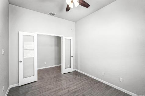 1117 Amber Lake Seguin TX 78155