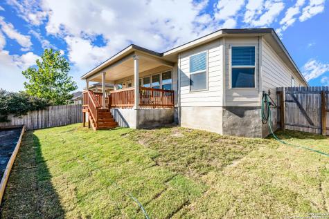 1117 Amber Lake Seguin TX 78155