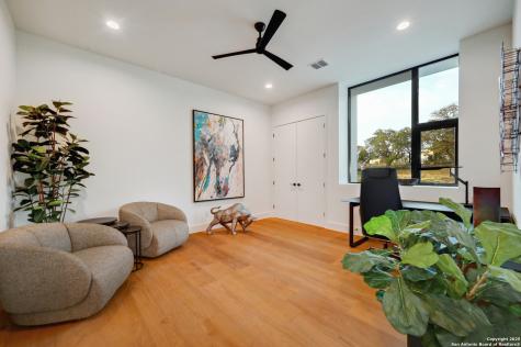 24619 Cliff Line San Antonio TX 78257