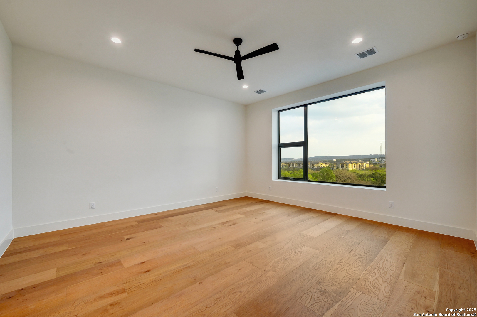 24619 Cliff Line San Antonio TX 78257