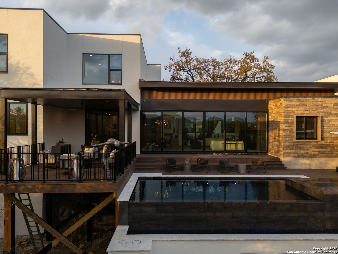 24619 Cliff Line San Antonio TX 78257