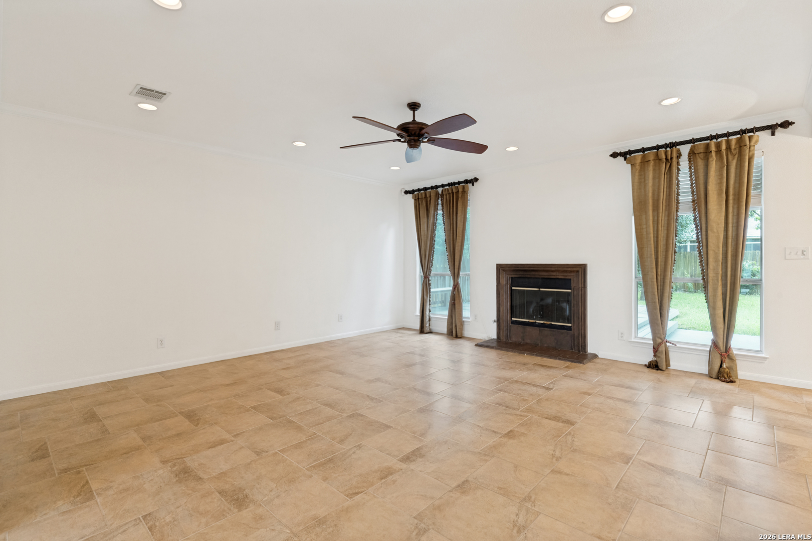 2614 Cinco Woods San Antonio TX 78259