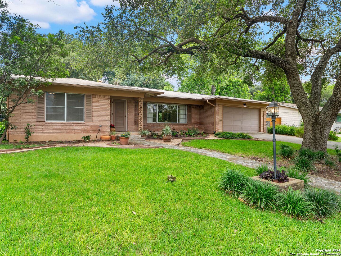 510 Woodcrest Drive San Antonio TX 78209