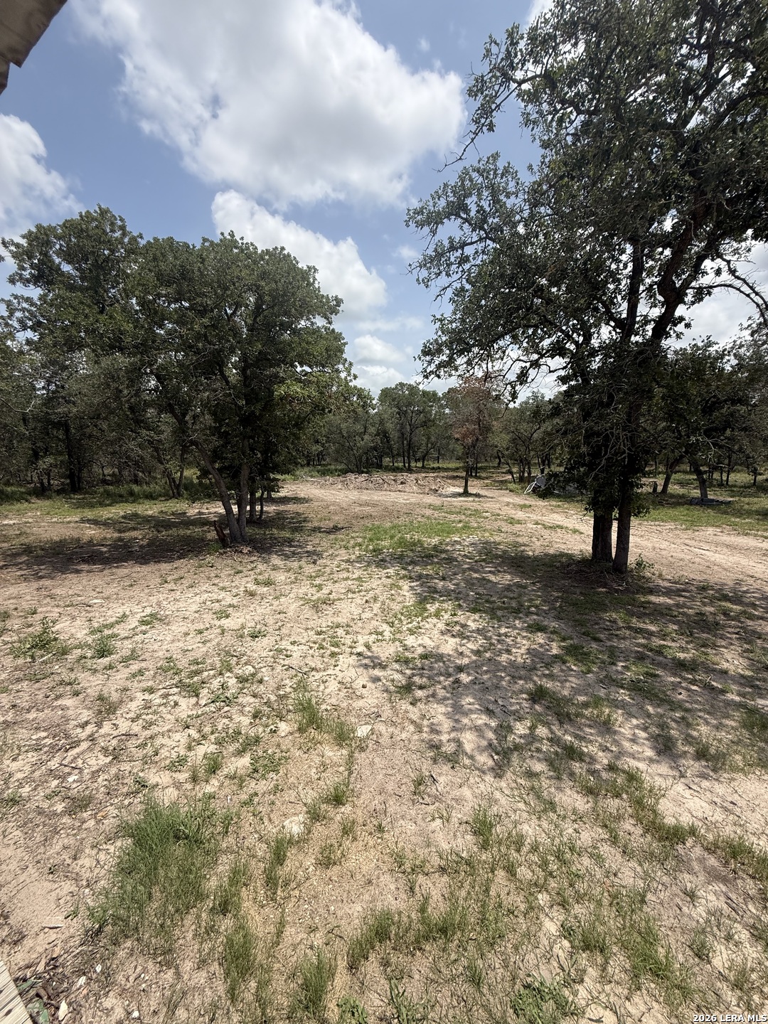 129 Oak Shadow Floresville TX 78114