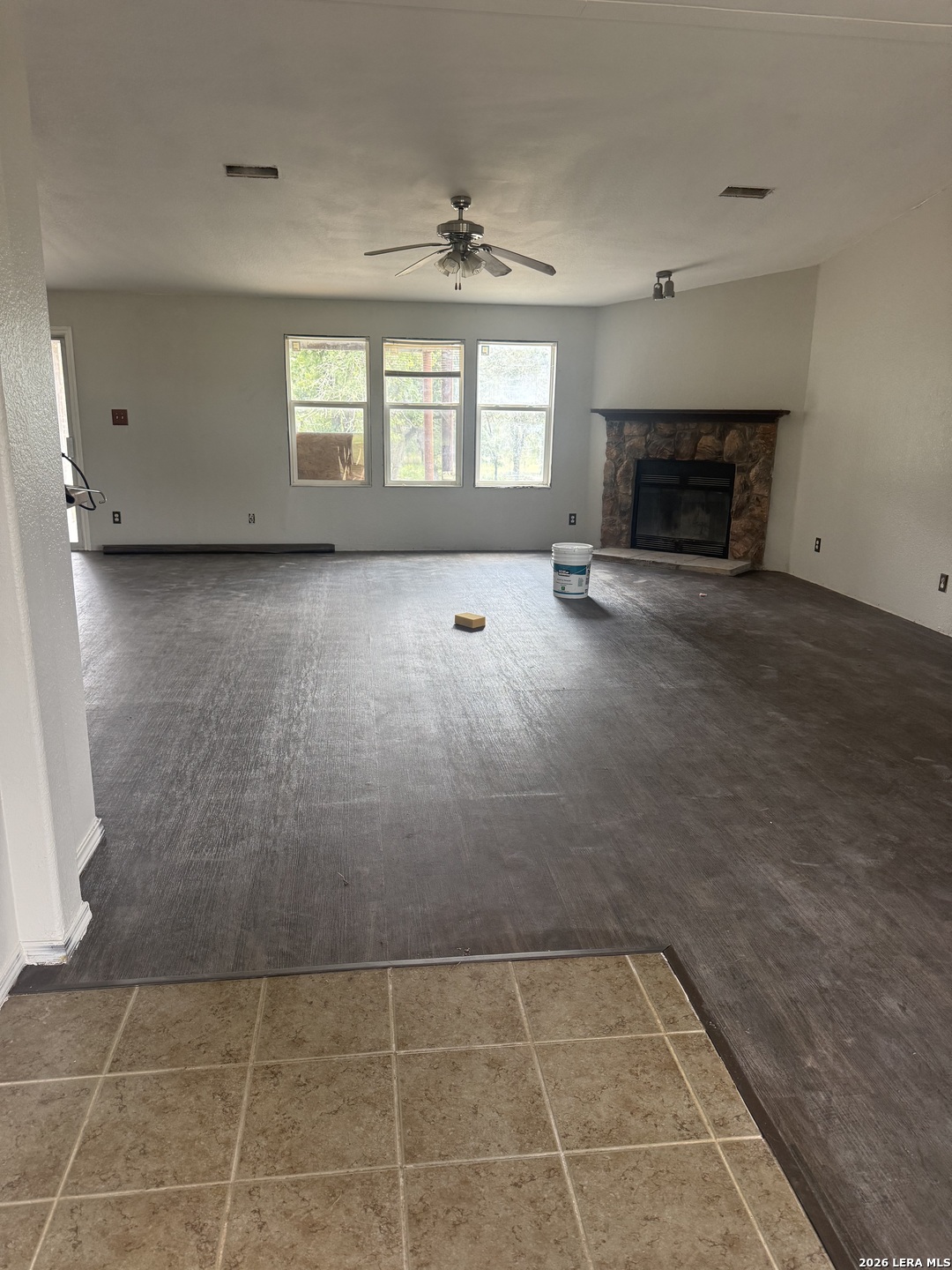 129 Oak Shadow Floresville TX 78114