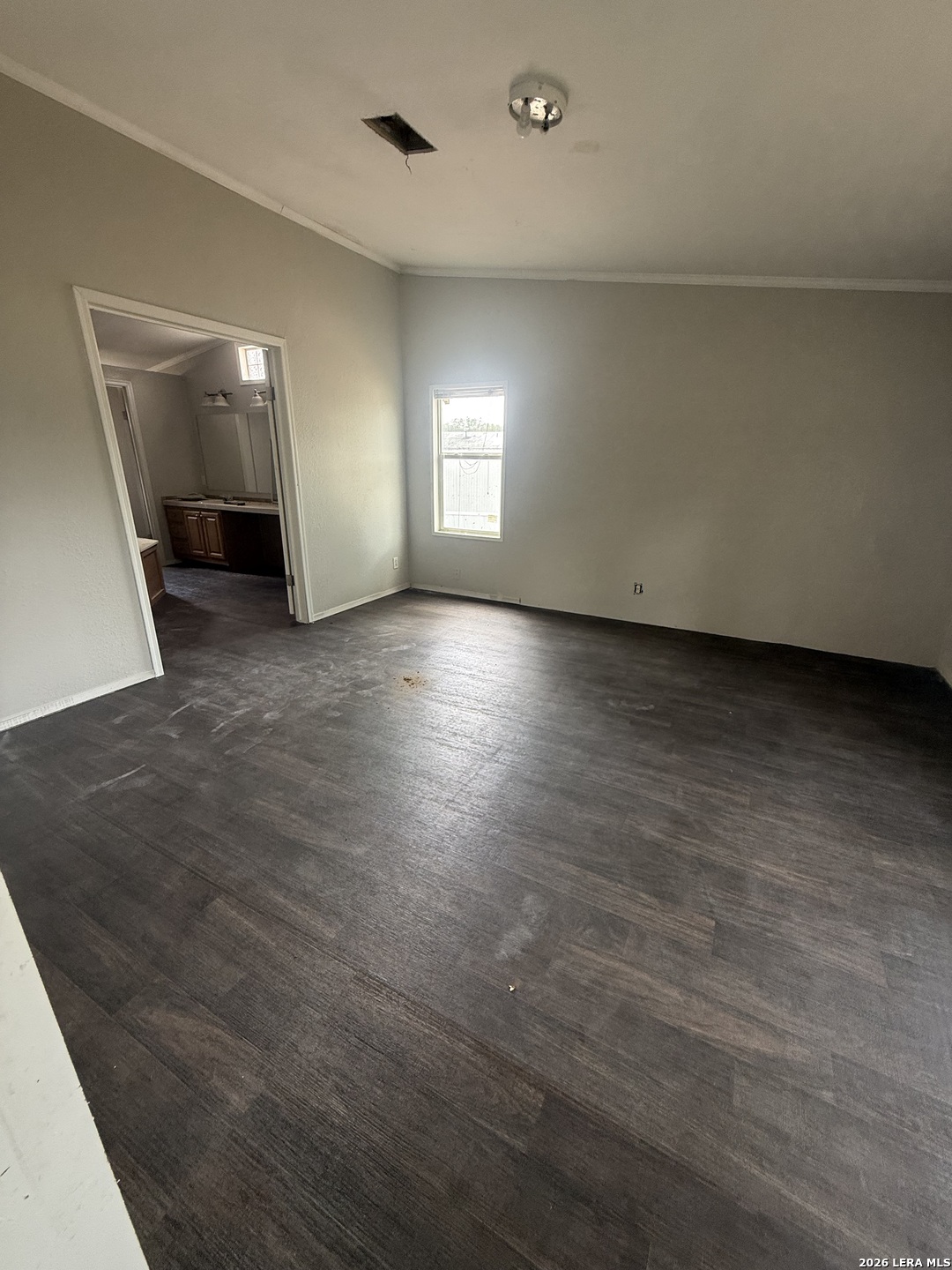 129 Oak Shadow Floresville TX 78114