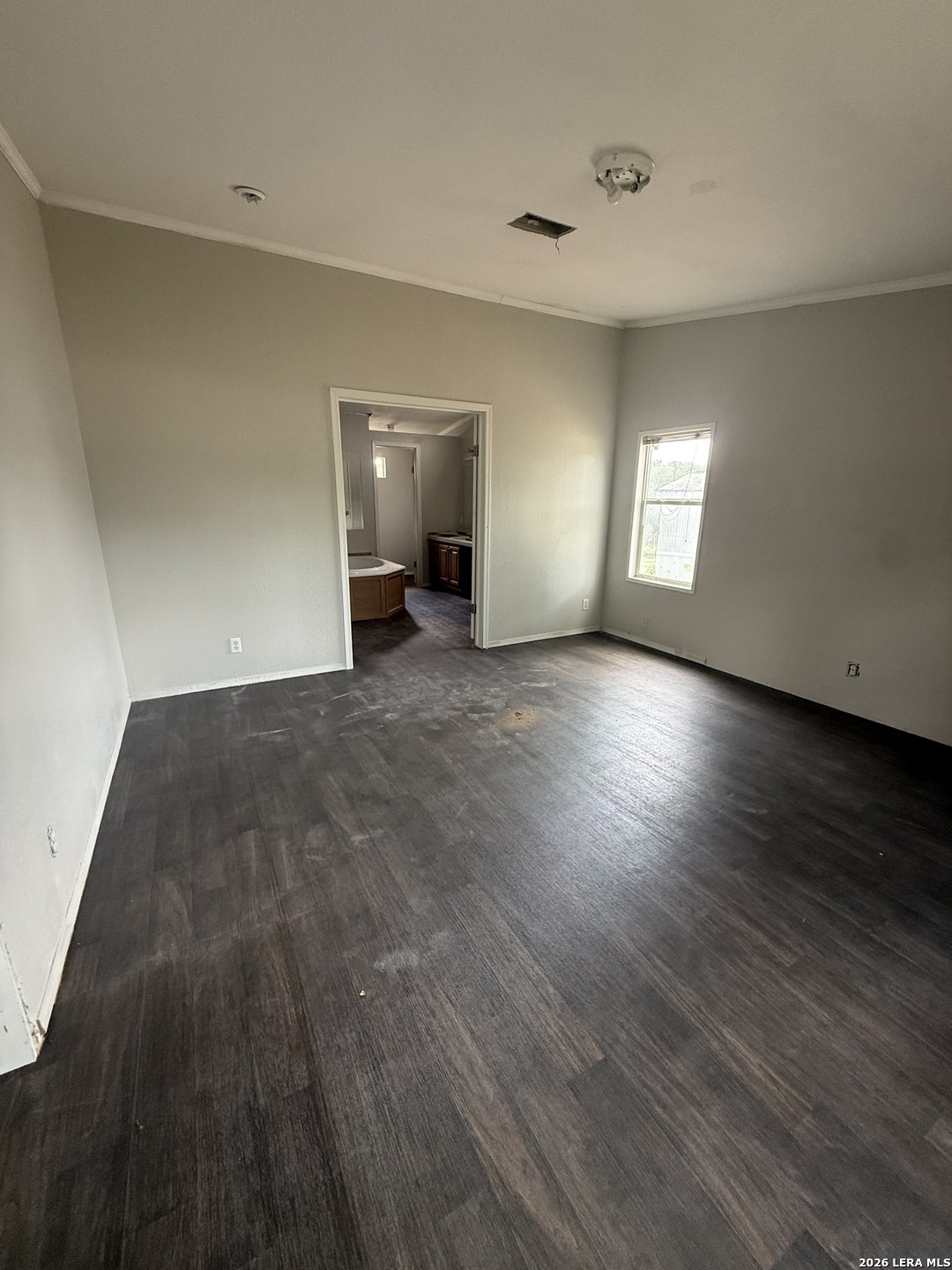 129 Oak Shadow Floresville TX 78114