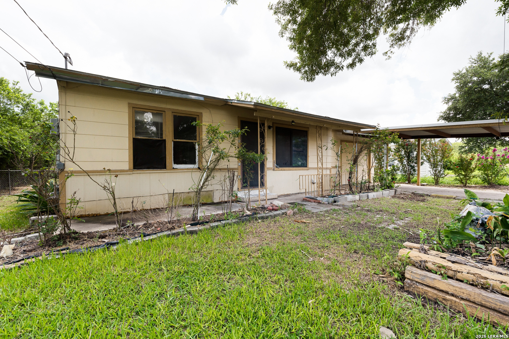 204 3rd Street Converse TX 78109