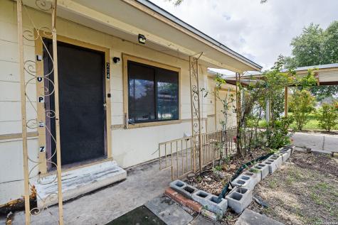 204 3rd Street Converse TX 78109