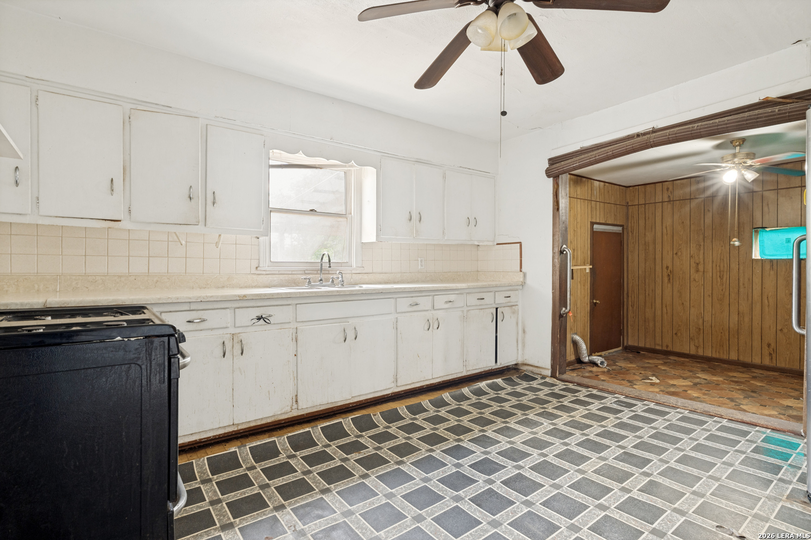 204 3rd Street Converse TX 78109