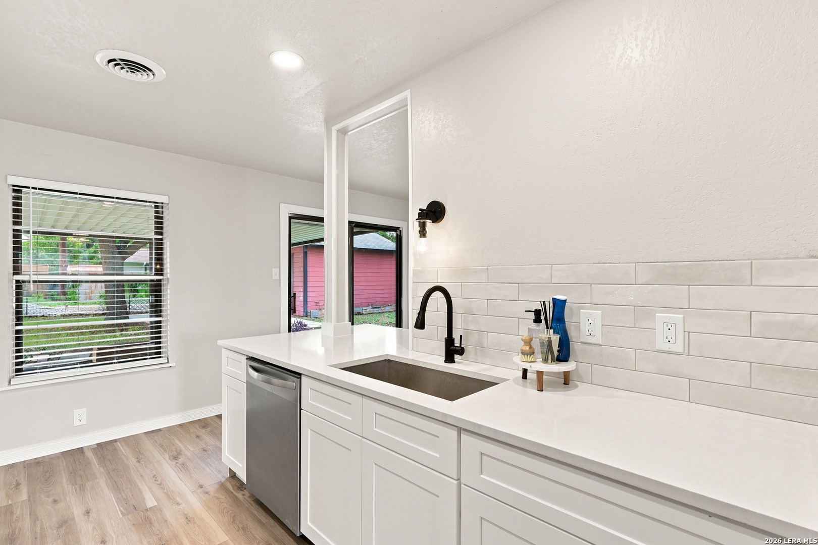 429 E Wright Boulevard Universal City TX 78148