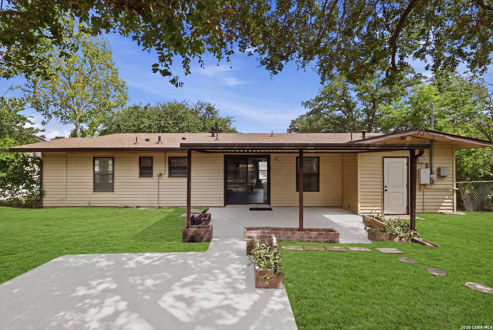 429 E Wright Boulevard Universal City TX 78148