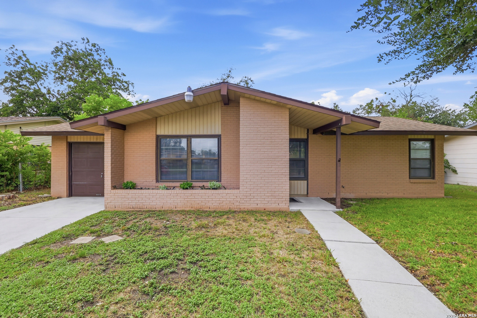 429 E Wright Boulevard Universal City TX 78148