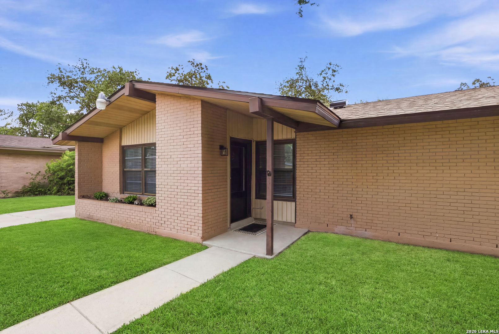 429 E Wright Boulevard Universal City TX 78148