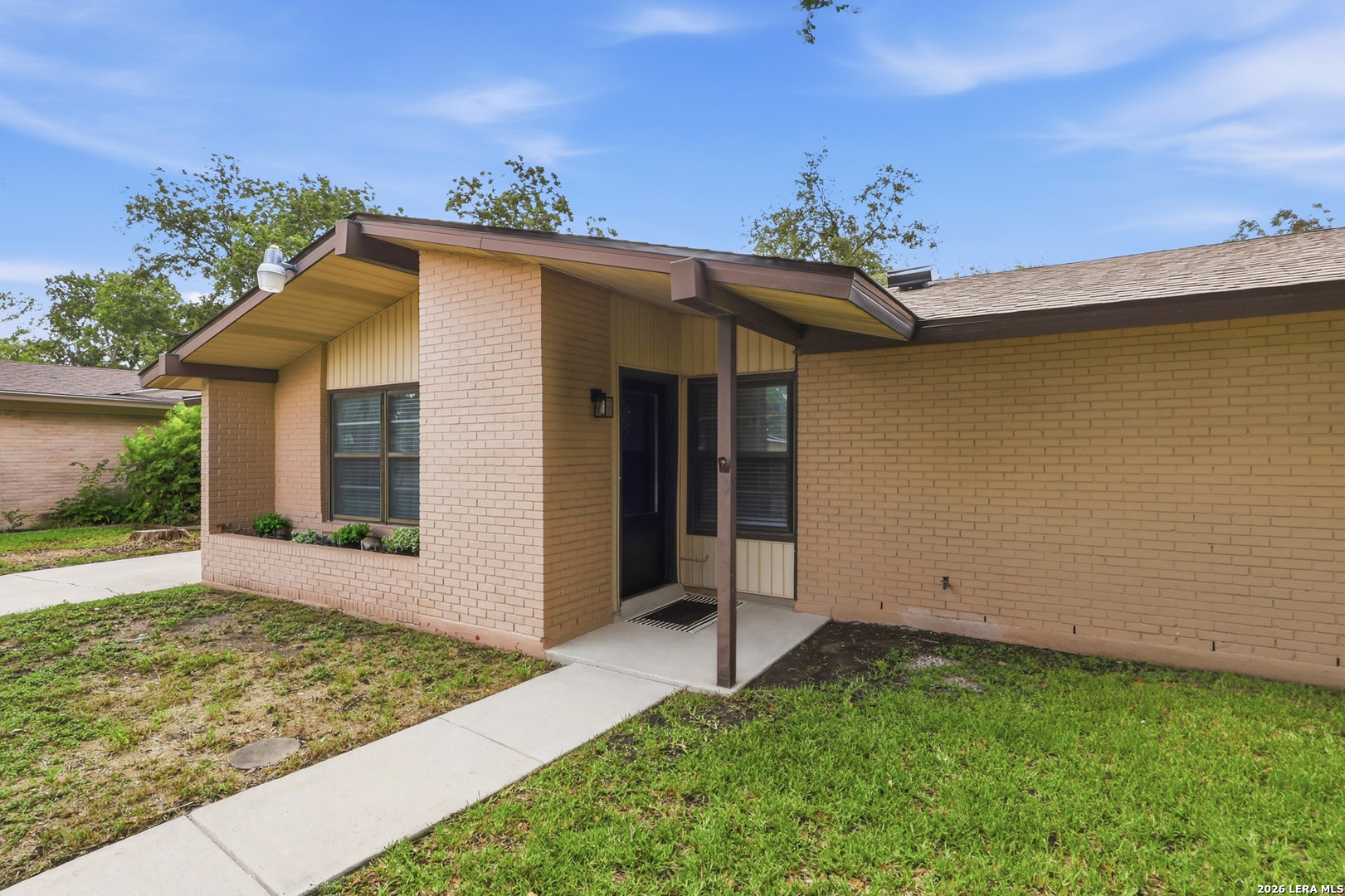 429 E Wright Boulevard Universal City TX 78148