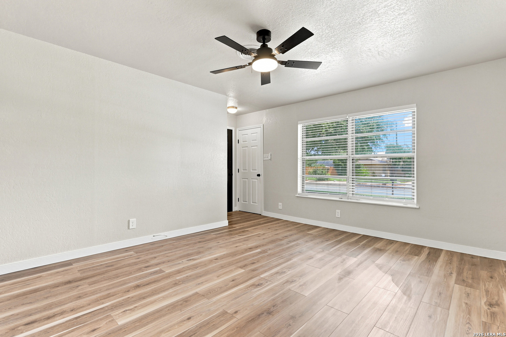 429 E Wright Boulevard Universal City TX 78148