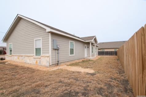 2621 Pahmeyer New Braunfels TX 78130