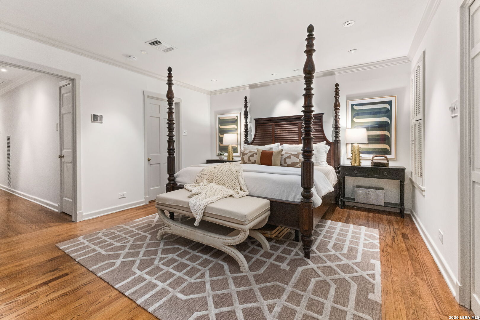 140 W Fair Oaks Place San Antonio TX 78209