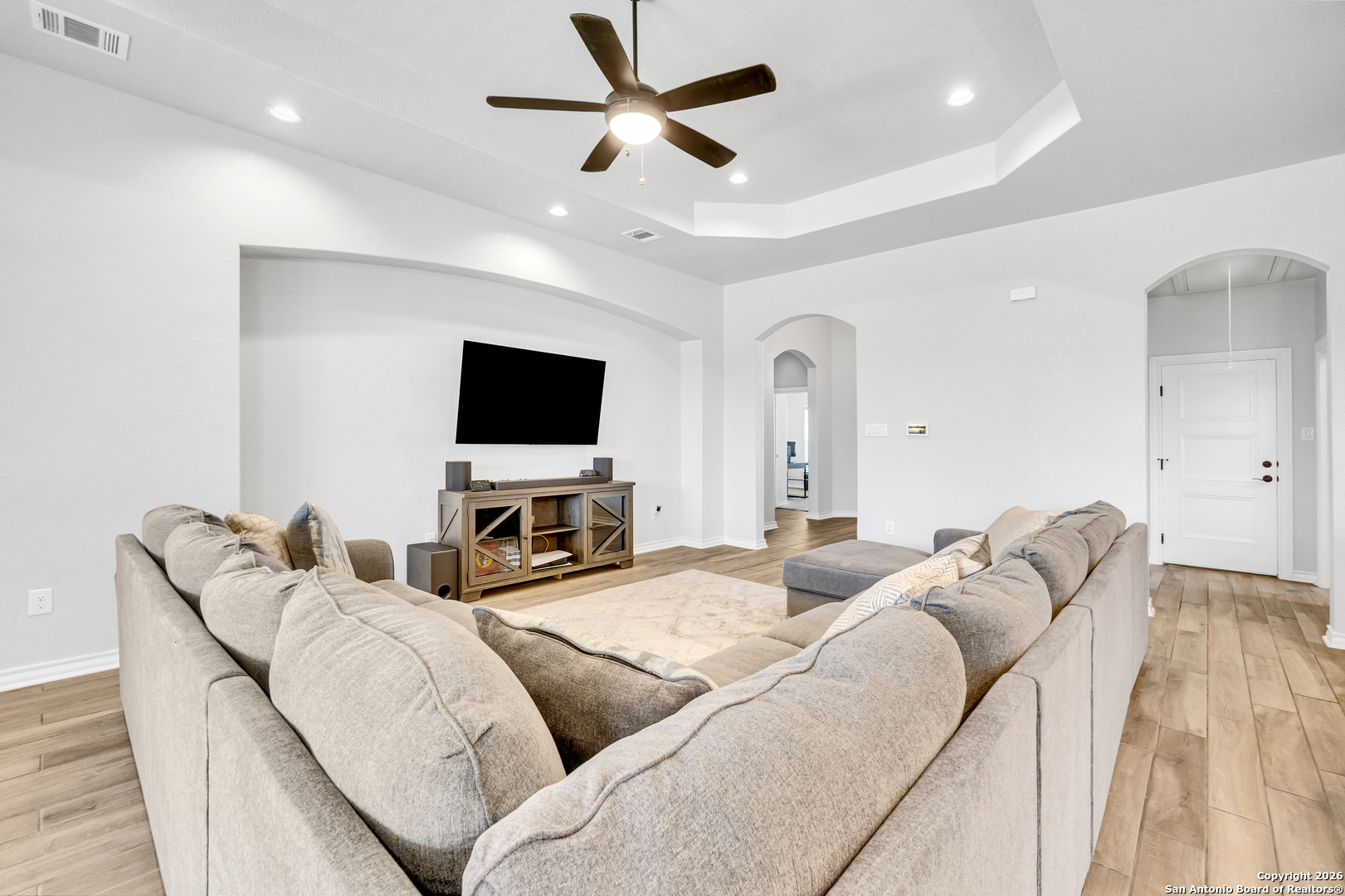 6870 Comanche View San Antonio TX 78233