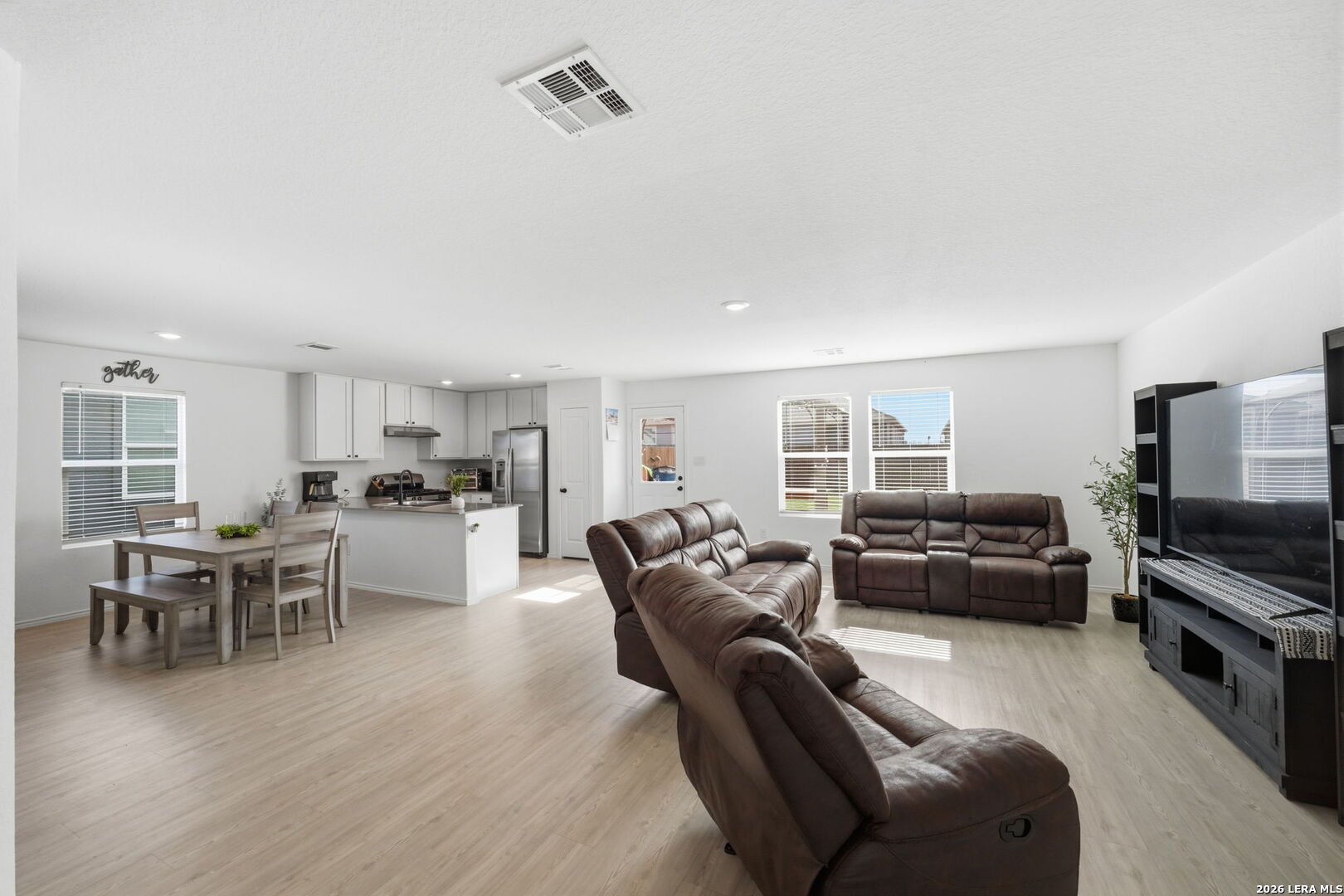 124 Maverick Cove Pleasanton TX 78064