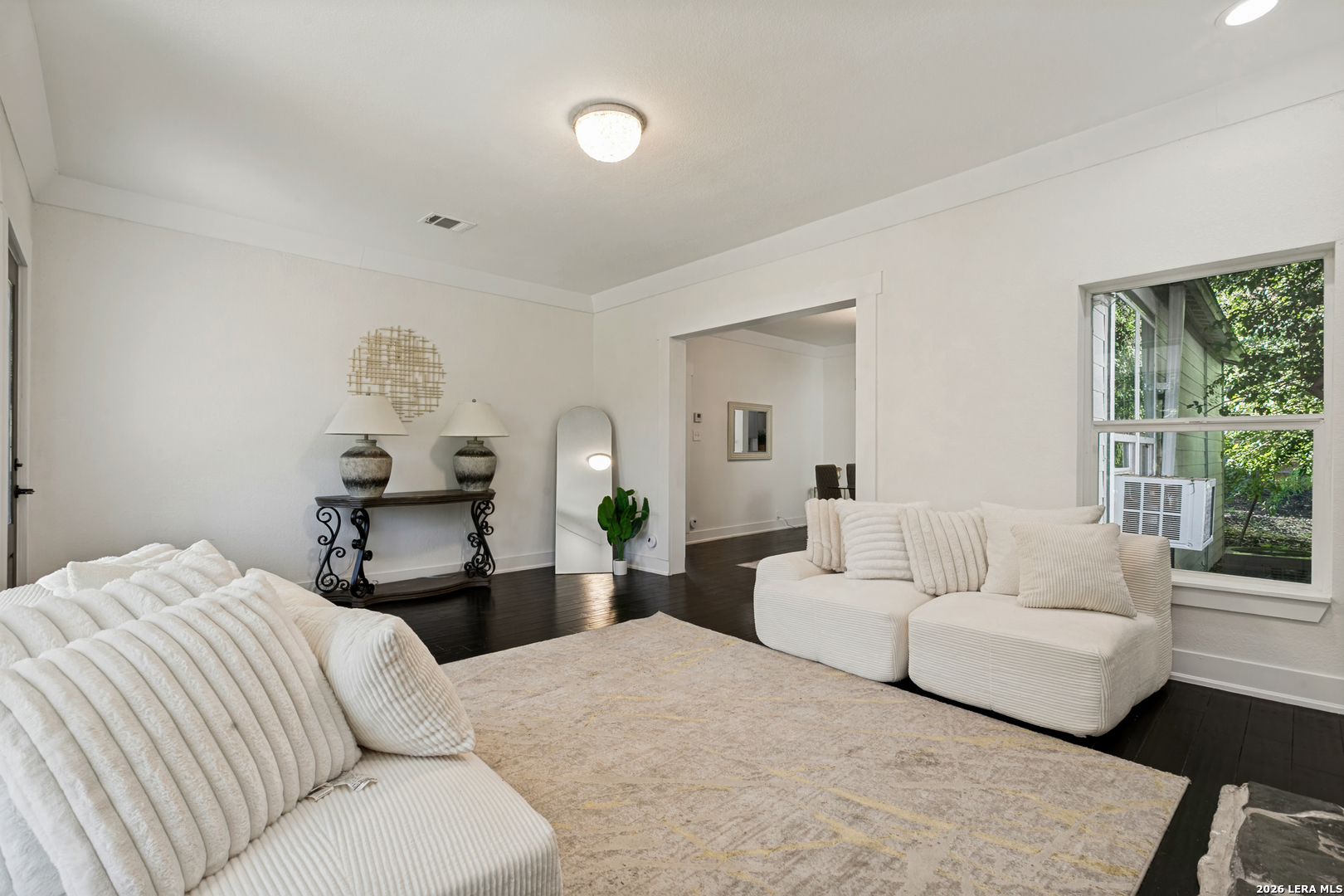 612 W Magnolia San Antonio TX 78212