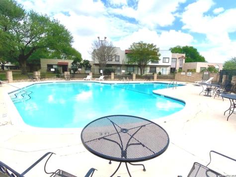 6810 Crown Ridge San Antonio TX 78239