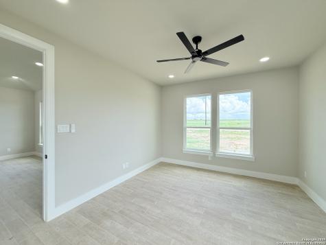 129 Camino Verde Court La Vernia TX 78121