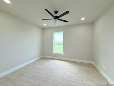 129 Camino Verde Court La Vernia TX 78121