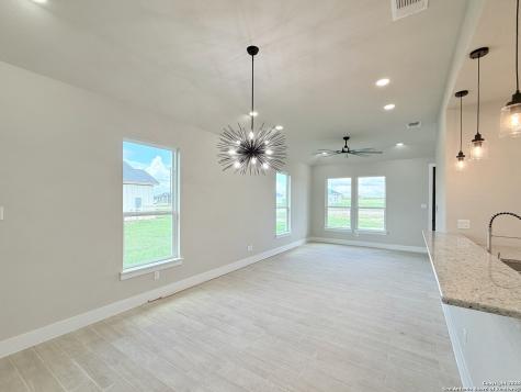 129 Camino Verde Court La Vernia TX 78121