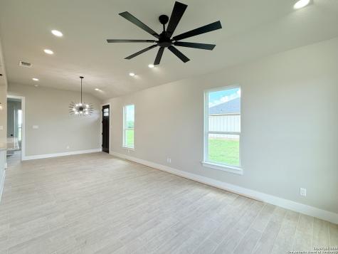 129 Camino Verde Court La Vernia TX 78121