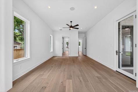 255 Claywell Drive Alamo Heights TX 78209