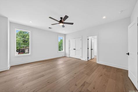 255 Claywell Drive Alamo Heights TX 78209