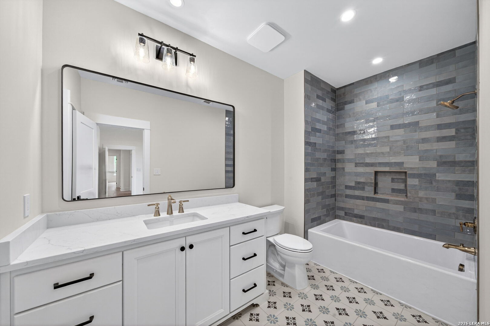 255 Claywell Drive Alamo Heights TX 78209