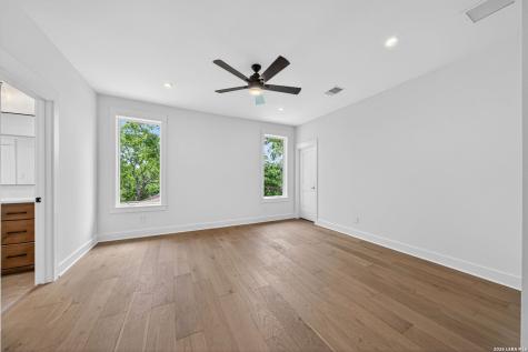 255 Claywell Drive Alamo Heights TX 78209