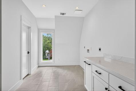 255 Claywell Drive Alamo Heights TX 78209