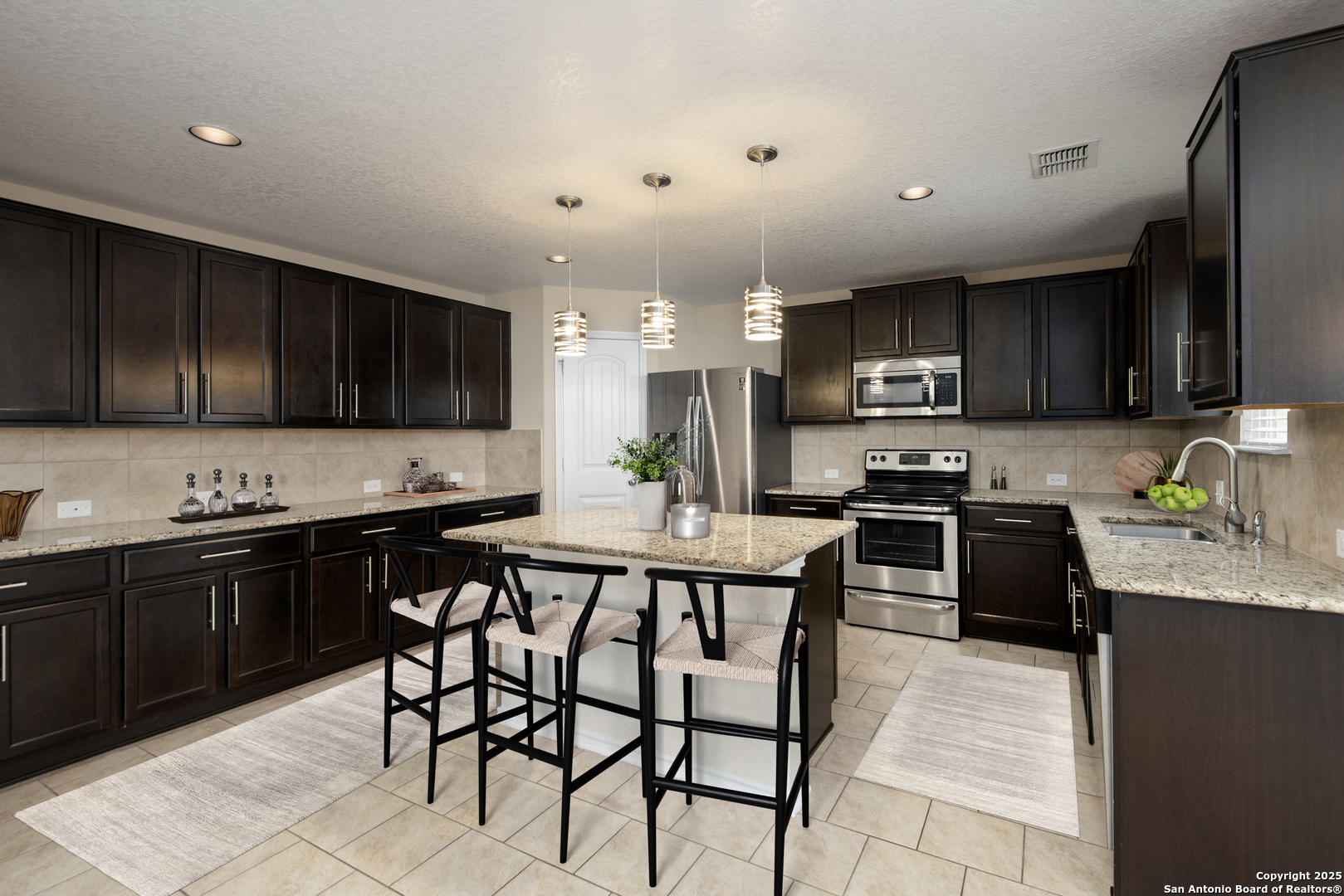 1607 Tree Run San Antonio TX 78245
