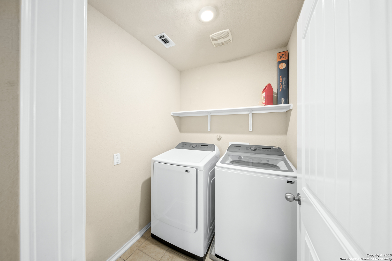 1607 Tree Run San Antonio TX 78245