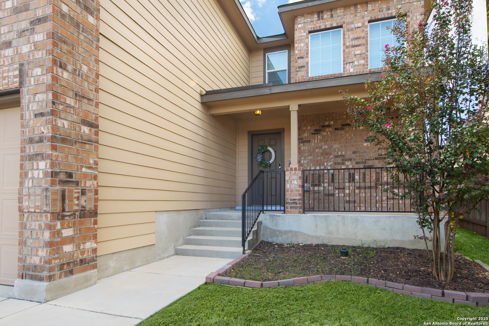 1607 Tree Run San Antonio TX 78245