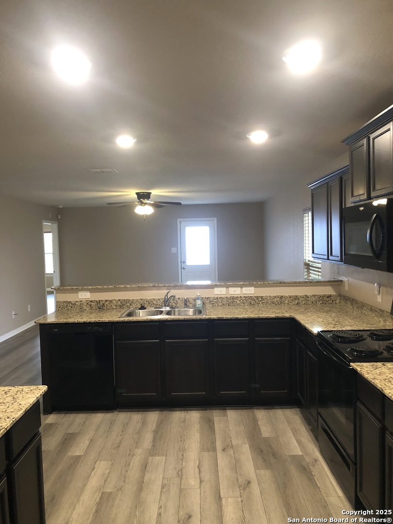 6515 E Fledgely Way San Antonio TX 78252