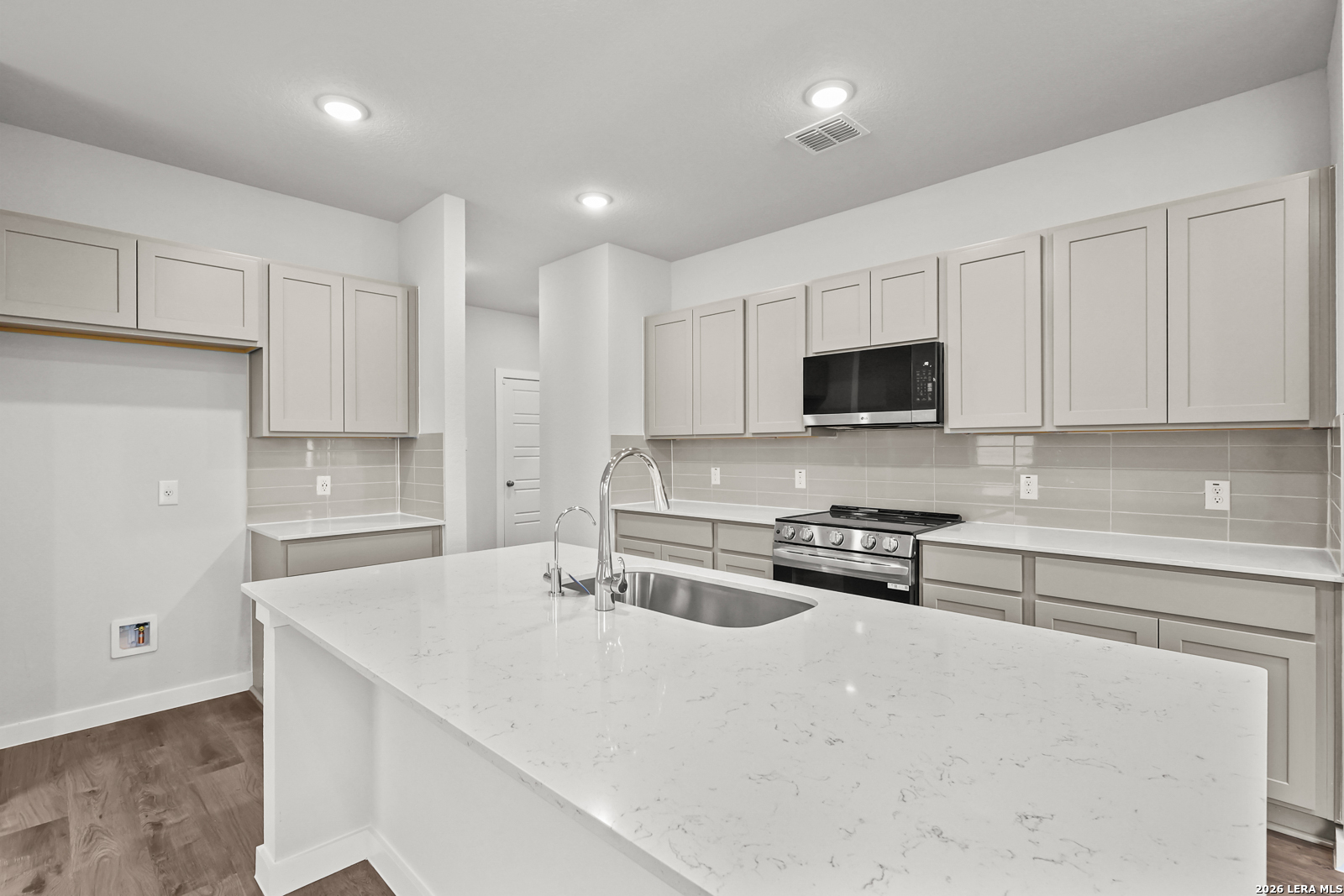 2106 Tb Place San Antonio TX 78245