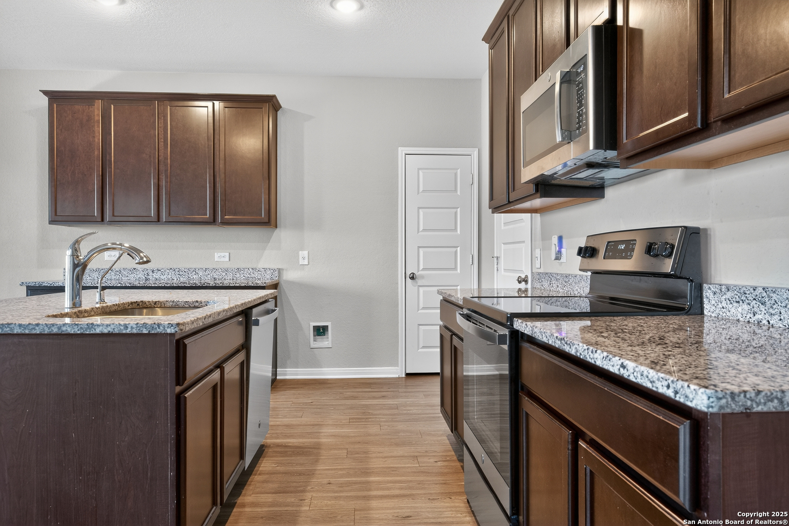 7811 Champion Creek San Antonio TX 78252