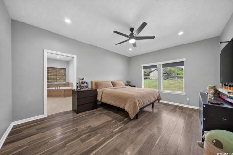 30870 Bridlegate Bulverde TX 78163