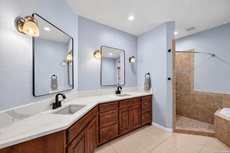 30870 Bridlegate Bulverde TX 78163