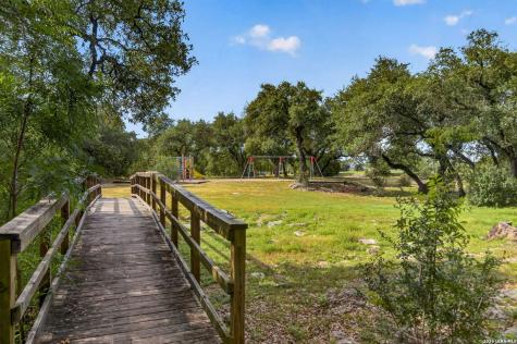 30870 Bridlegate Bulverde TX 78163
