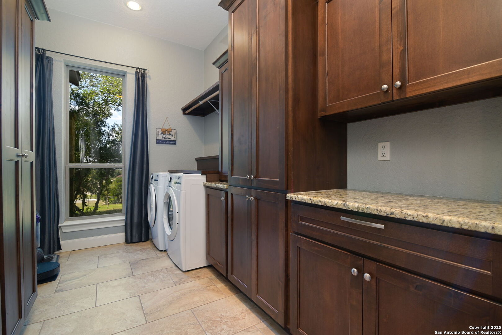 1362 Private Road 3702 San Antonio TX 78253