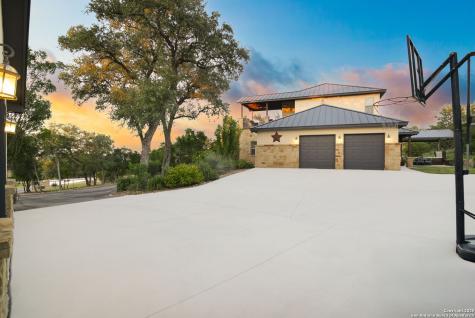 1362 Private Road 3702 San Antonio TX 78253