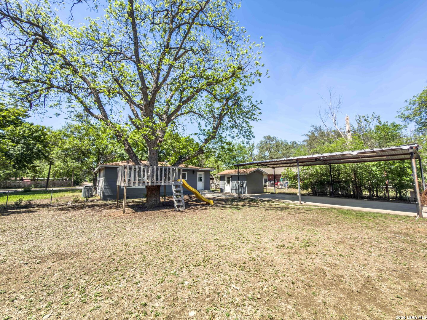 206 N 5th Street Uvalde TX 78801
