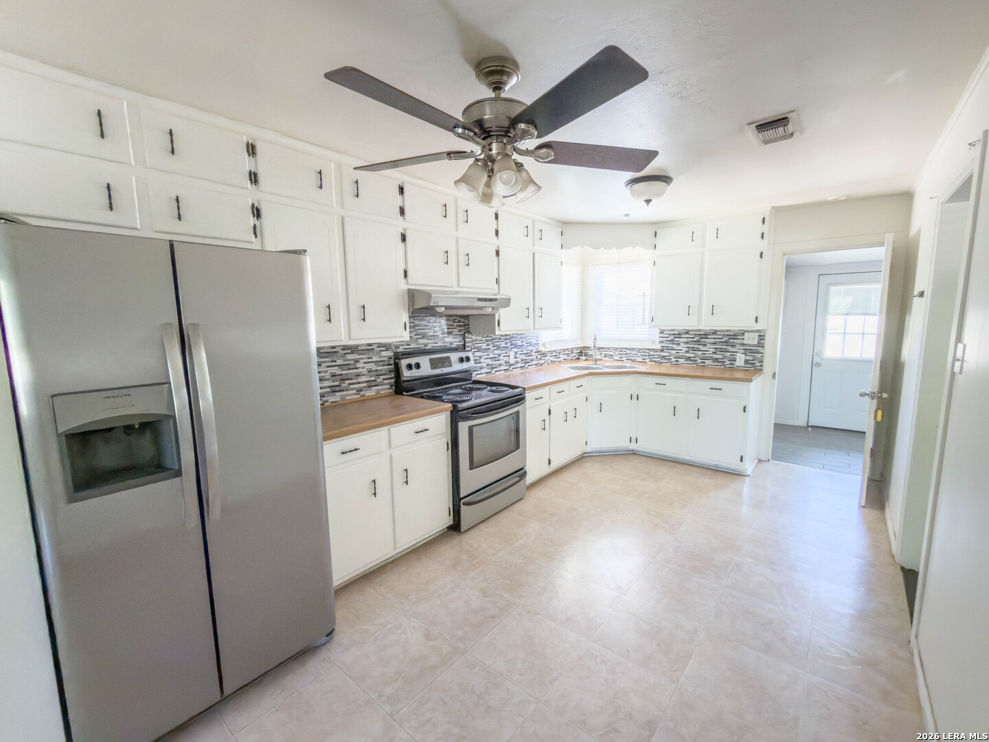 206 N 5th Street Uvalde TX 78801